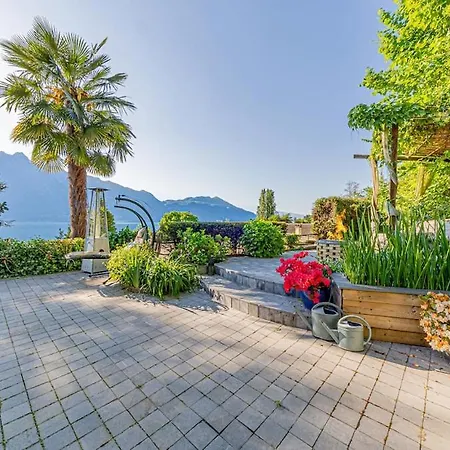 Frontlake Villa