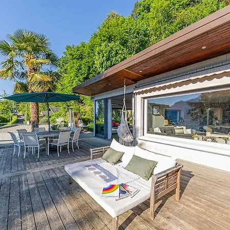 Villa Frontlake Tresserve